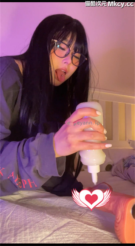 Pupu噗噗-推特极品阿黑颜母狗超强性欲眼镜妹噗噗记录初次炮机体验，第一次尝试爽到失智，白浆和尿液交织乱流[5p+1v/278M]